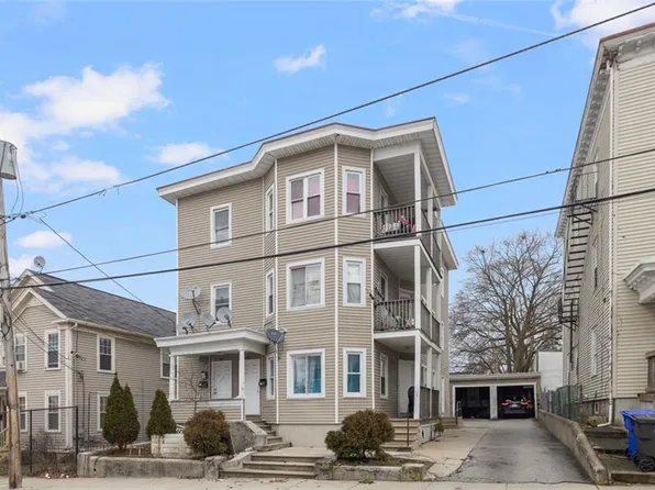 37 Fletcher St, Central Falls, RI 02863