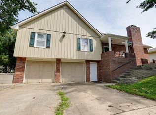 1008 SW 17th St, Blue Springs, MO 64015