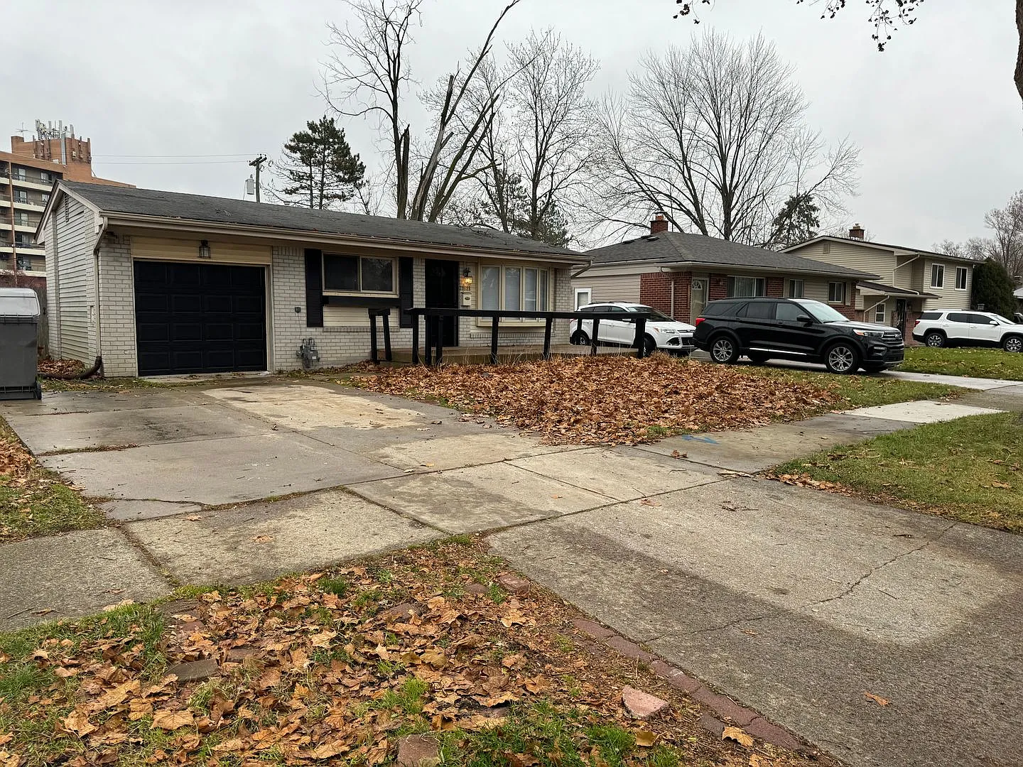 3 Bed, 1 Bath Ranch with Basement and Attached Garage — Photo 3