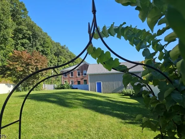 55 Valley St, Knowlton Twp., NJ 07832