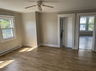 91 Ridgewood St, Waterbury, CT 06710