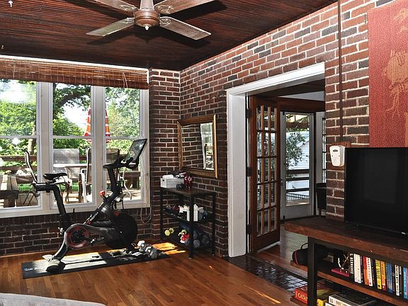 5th image of 8106 Teasdale Ave