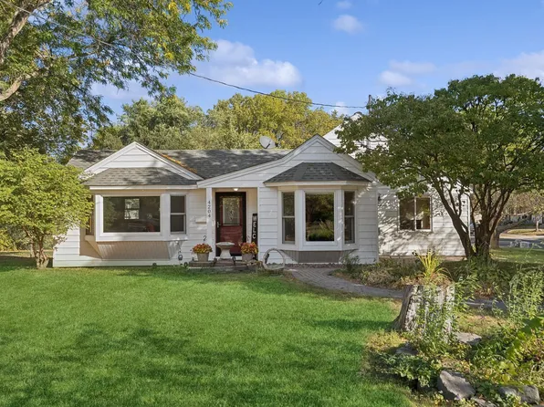 4204 W 125th St, Savage, MN 55378