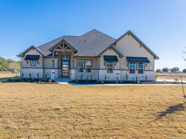159 Pradera Ridge, Floresville, TX 78114