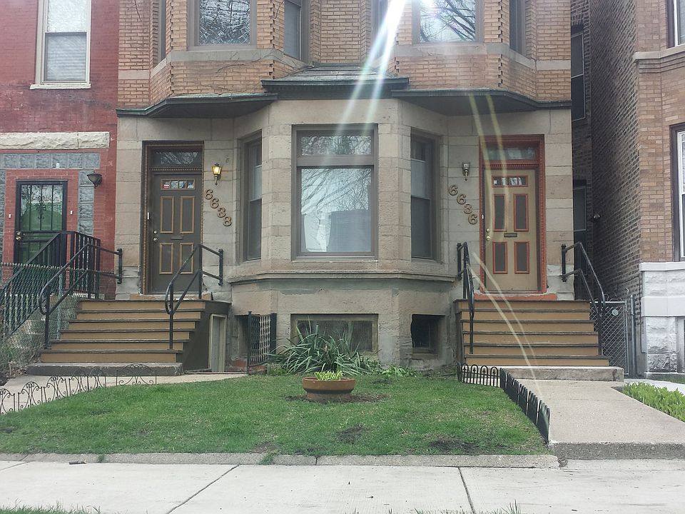 Exterior- Left side is your private entrance