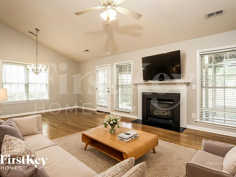 6107 Black Willow Dr — Photo 4