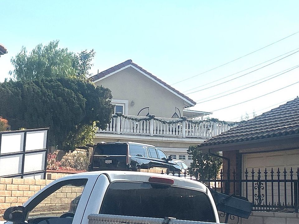 1st image of 1737 Loma Rd
