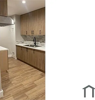 14921 Vanowen St #4 — Photo 1
