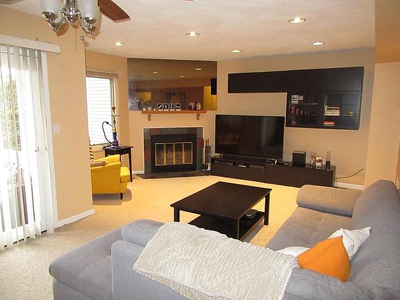 2nd image of 34 Old Quarry Dr #34