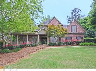 210 Lynwood Ct, Roswell, GA 30075