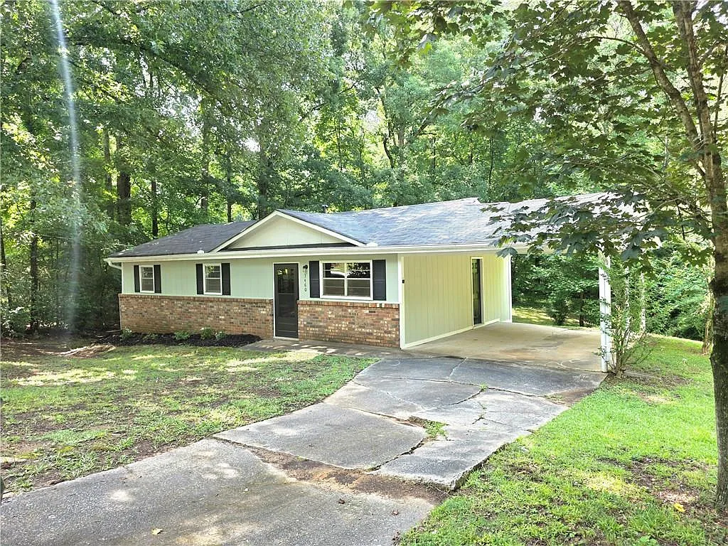 3 bed, 1.0 bath, 1000 sqft, $1,500 — Photo 2