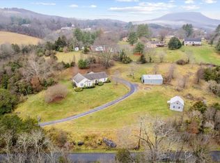 45 E Whistle Crk, Lexington, VA 24450