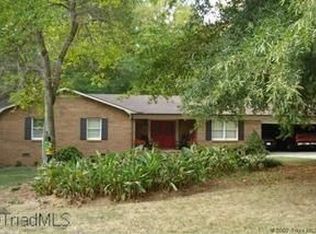 3844 Creekview Dr, Trinity, NC 27370