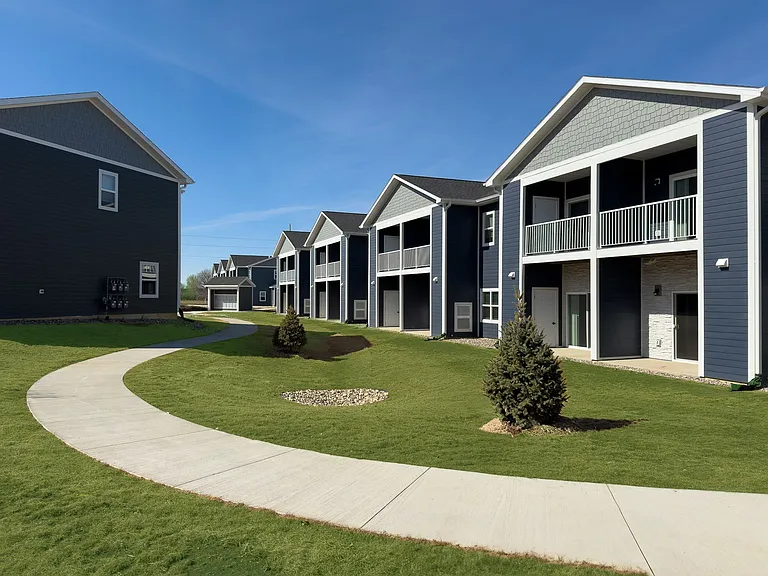 The Pines | Specials Available | Townhomes For Rent — Photo 9
