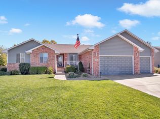 209 Victoria Rd, Newton, KS 67114