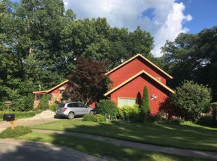 20 Dean Park Dr, Springfield, IL 62707