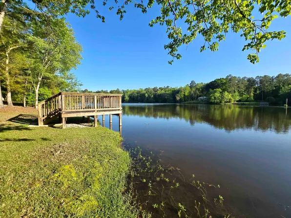 20 My St, Havana, FL 32333