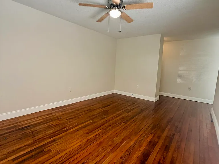 338 Elm St — Photo 10