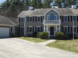 70 Humphreys Ln, Duxbury, MA 02332