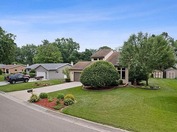 5th image of 760 Suffolk Dr