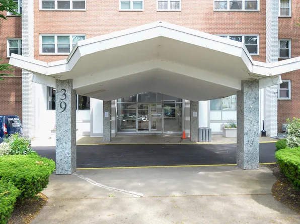 39 E 39th St #2N, Paterson, NJ 07504