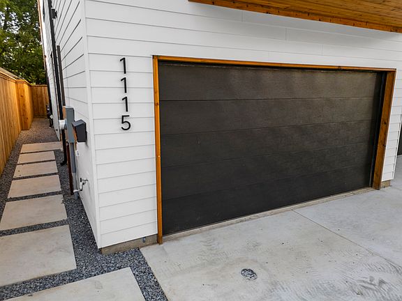 4th image of 1115 Muncie Ave
