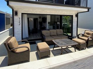 122 36th St APT A, Newport Beach, CA 92663