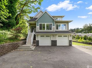 7663 S 132nd St, Seattle, WA 98178