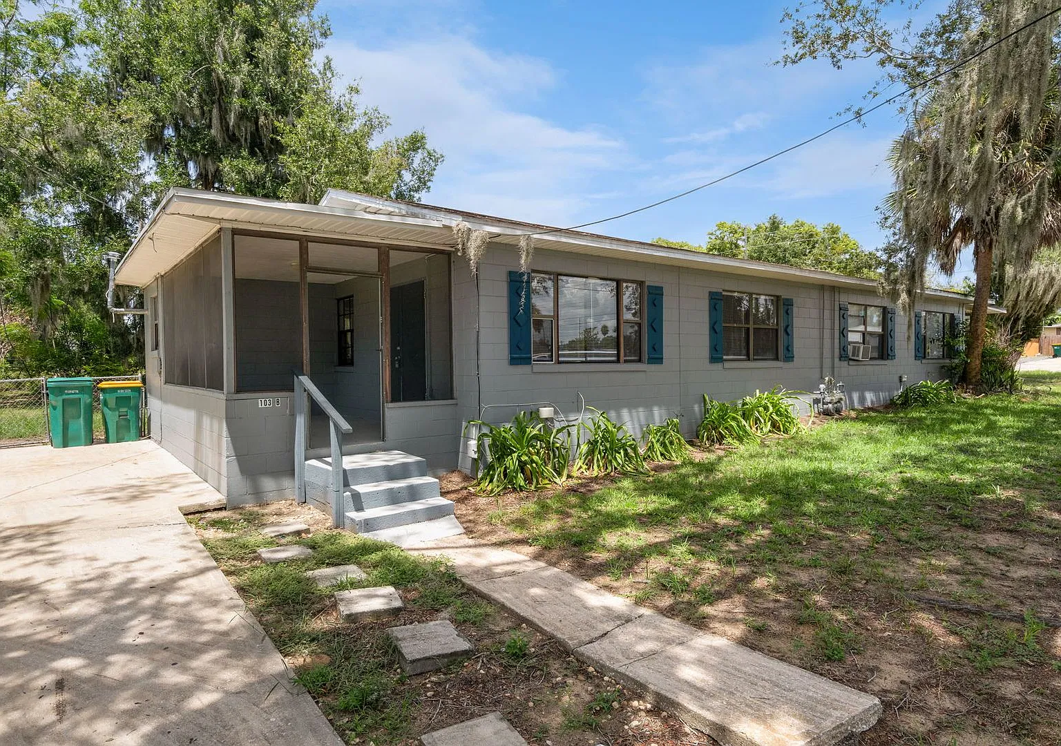 Move In Special 300 Off First Month Rent If You Move In By November 1! — Photo 4