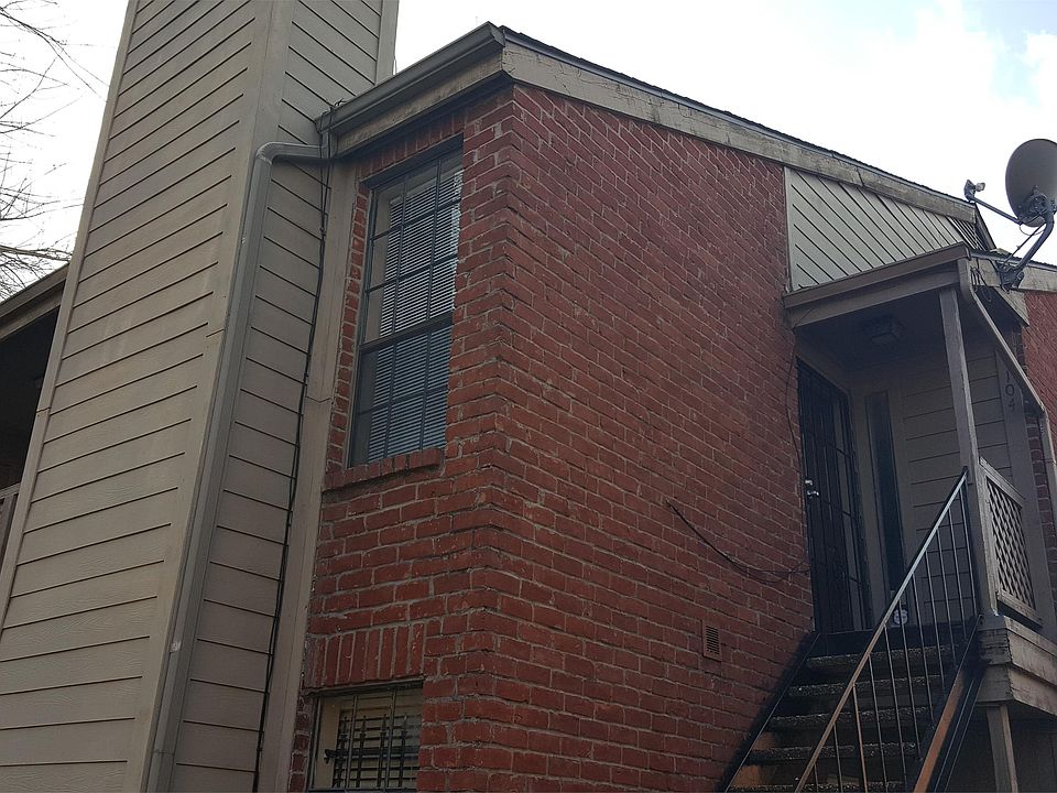1st image of 12500 Sandpiper Dr APT 102