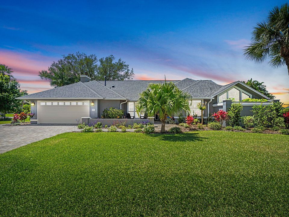 1st image of 694 Rossmoor Cir