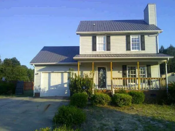 15 Peachtree Ln, Sanford, NC 27332