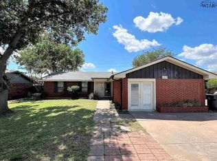 4612 Summit Dr, Wichita Falls, TX 76310