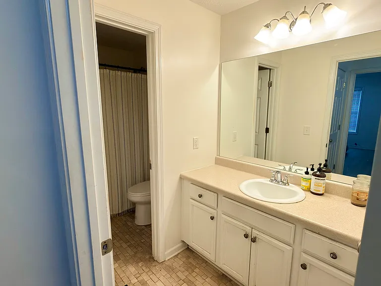 808 Olde Mill Ln — Photo 11