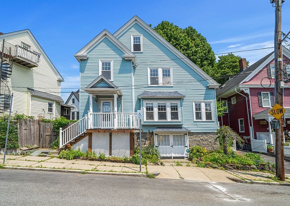 1st image of 12 Oakridge St