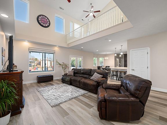 5th image of 2057 S Solana Cir