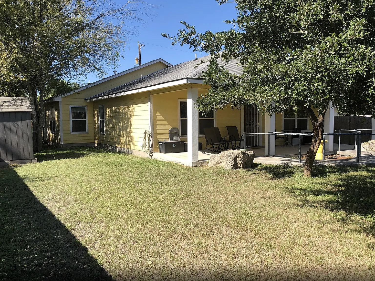 7 bed, 2269 sqft, $4,000 — Photo 2