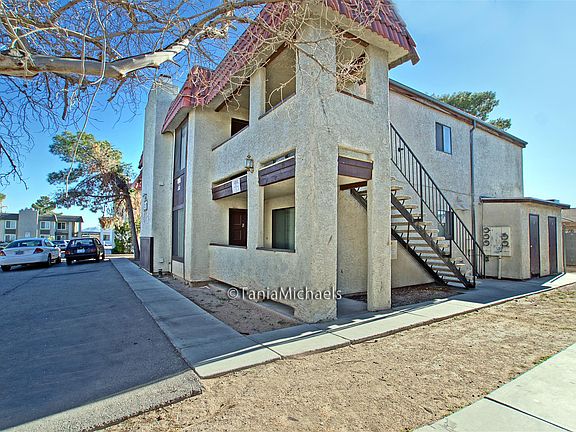3rd image of 6213 Bellota Dr