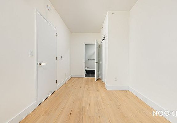 4th image of 378 Weirfield St #404