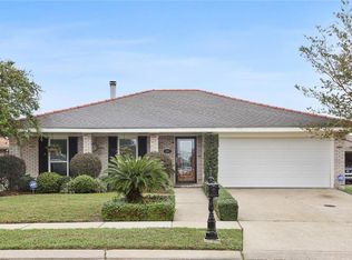 7357 Dundee St, New Orleans, LA 70126