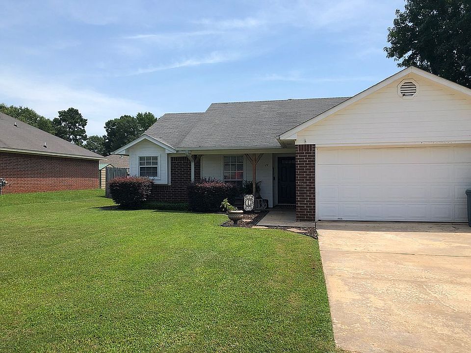 1st image of 24 Green Oak Cir
