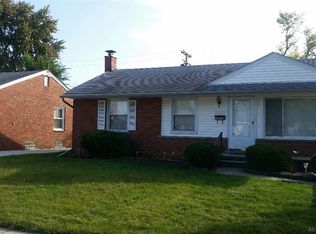 28028 Edward St, Roseville, MI 48066