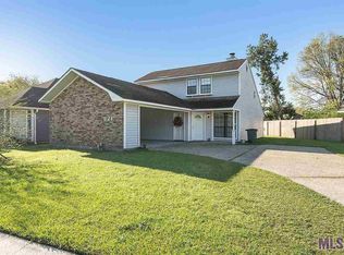 621 John Henry Dr, Baton Rouge, LA 70820