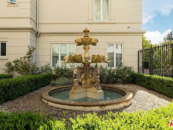 4th image of 1424 N Crescent Heights Blvd Unit 24