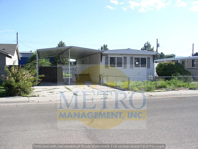 8888 W Irving St — Photo 1
