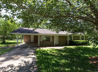 416 Longwood Dr, Thomasville, GA 31757