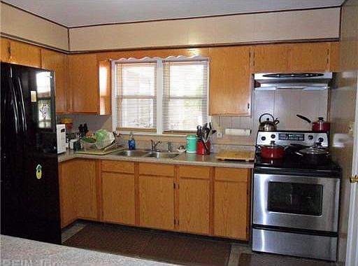 5th image of 60 Sandra Dr
