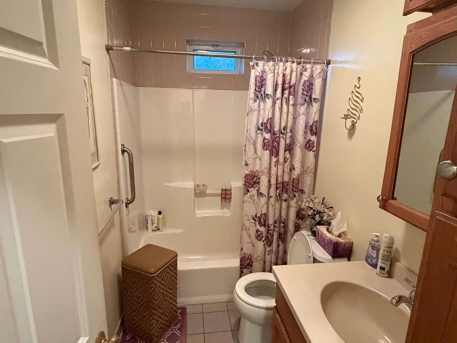 3 bed, 1100 sqft, $3,600 — Photo 3