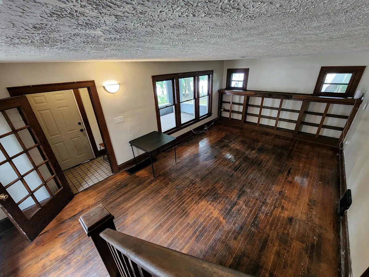 Building Photo - 114 Linden Rd #2