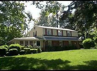 4038 Fairway Rd, Lafayette Hill, PA 19444